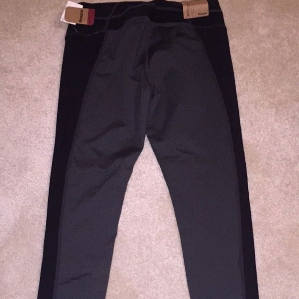 Reebok Skinny Sport Capri, Black & Gray, Size M